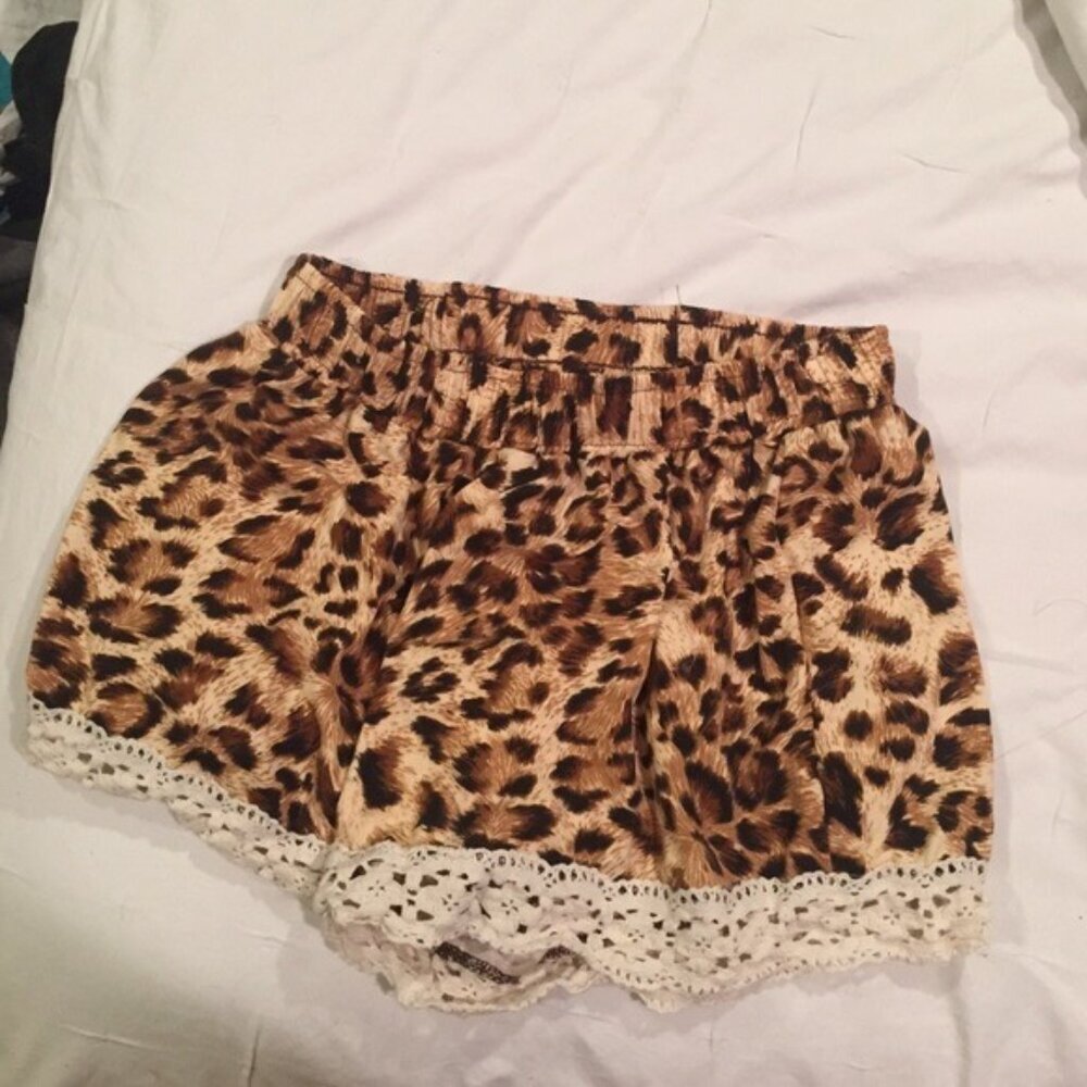 Sparkle & Fade Cheetah Print Shorts With Lace Xs - image 1